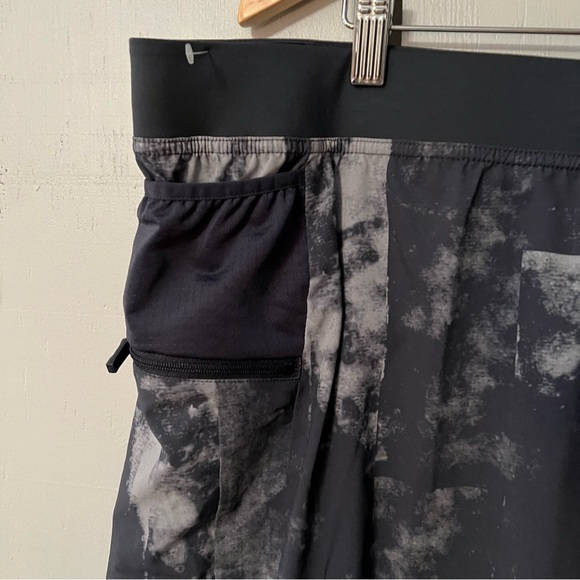 Brooks  Sherpa 7" 2 in 1 Running Shorts Size XXL - Picture 2 of 10